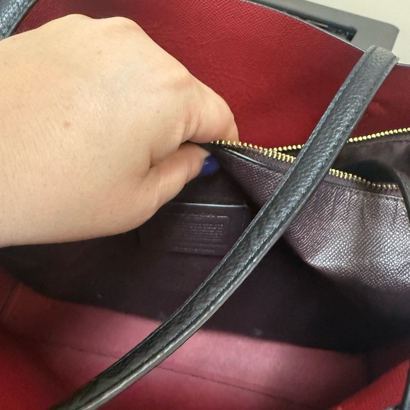Coach Tote - Leather Black with Red Interior | Gold Hardware | Classic Carryall - Picture 6 of 9